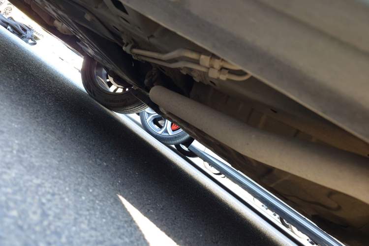 Used Wuling Victory 2020 1.5T CVT Flagship Edition Chassis Front Right
