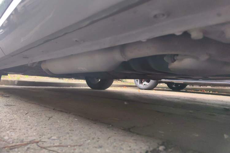 Used Wuling Victory 2020 1.5T CVT Flagship Edition Chassis Rear Left