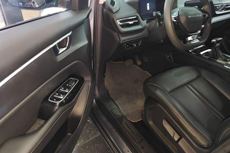 Used Wuling Victory 2020 1.5T CVT Luxury Model Driver Seat