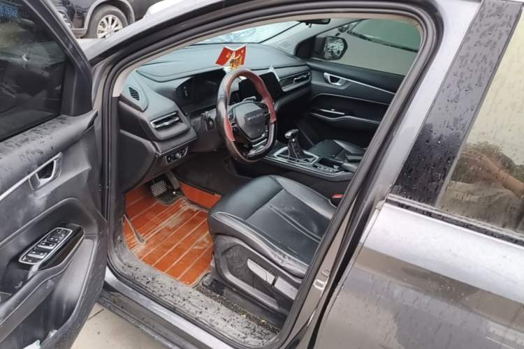 Used Wuling Victory 2020 1.5T CVT Luxury Model Driver Seat