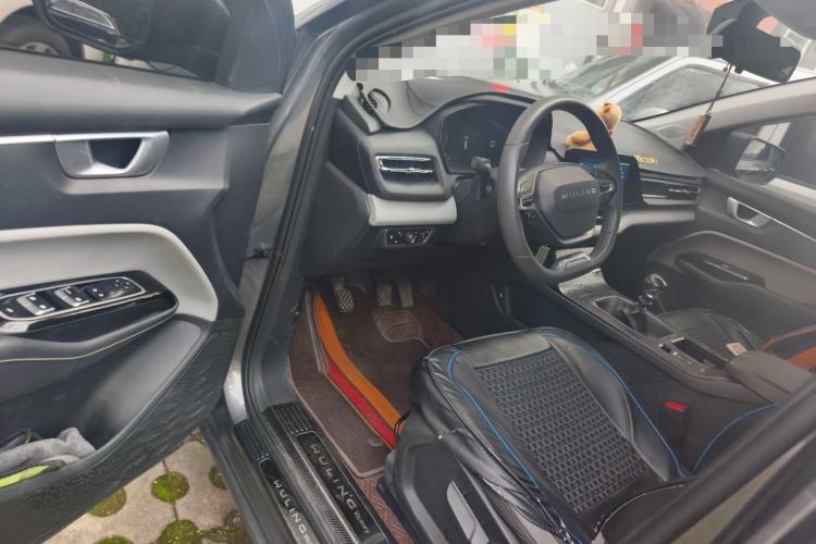 Used Wuling Victory 2020 1.5T Manual Elite Edition Driver Seat