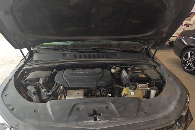 Used Wuling Victory 2020 1.5T CVT Flagship Edition Engine Bay