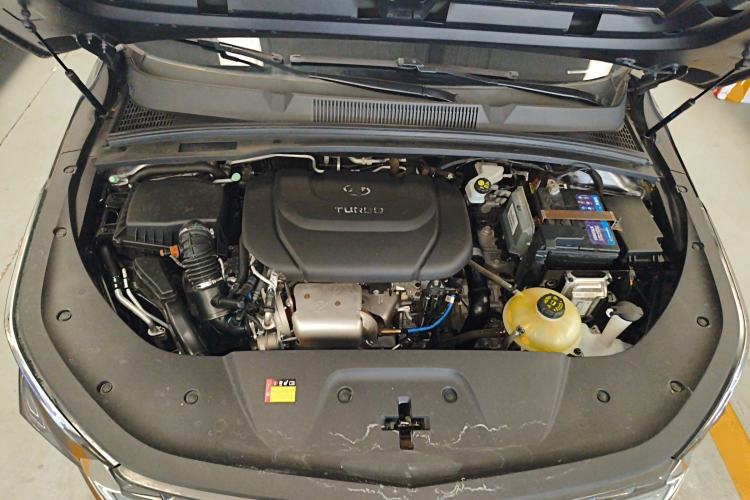 Used Wuling Victory 2020 1.5T CVT Elite Model Engine Bay