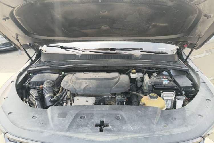Used Wuling Victory 2020 1.5T CVT Flagship Edition Engine Bay