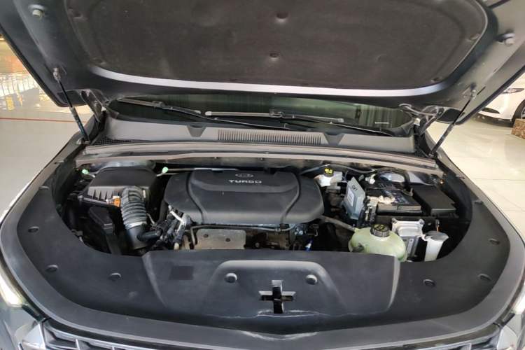 Used Wuling Victory 2020 1.5T CVT Luxury Model Engine Bay