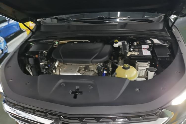 Used Wuling Victory 2020 1.5T CVT Luxury Model Engine Bay