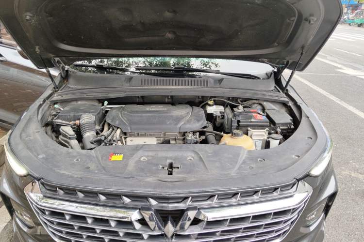 Used Wuling Victory 2020 1.5T CVT Flagship Edition Engine Bay