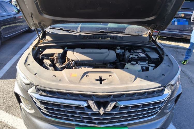 Used Wuling Victory 2020 1.5T CVT Flagship Edition Engine Bay