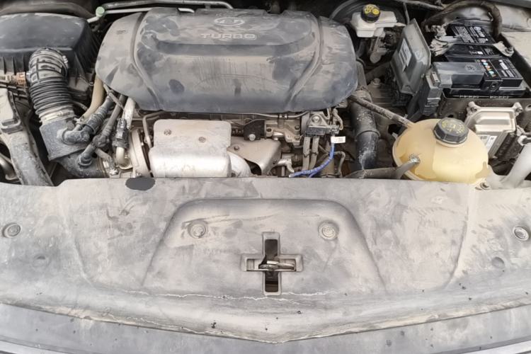 Used Wuling Victory 2020 1.5T CVT Luxury Model Engine Bay