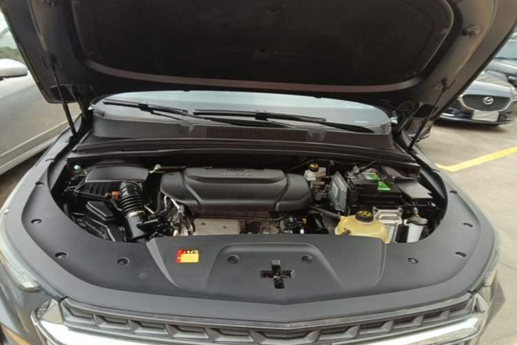 Used Wuling Victory 2020 1.5T CVT Flagship Edition Engine Bay