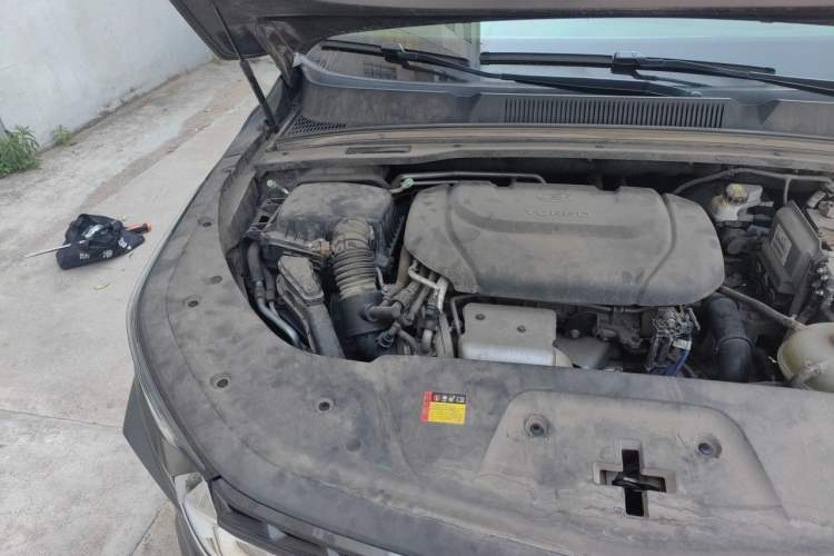 Used Wuling Victory 2020 1.5T CVT Luxury Model Engine Bay Right