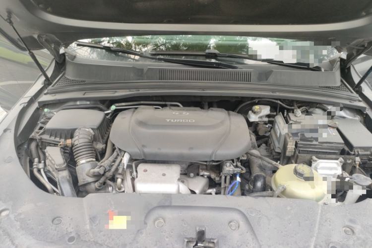 Used Wuling Victory 2020 1.5T CVT Flagship Edition Engine Bay