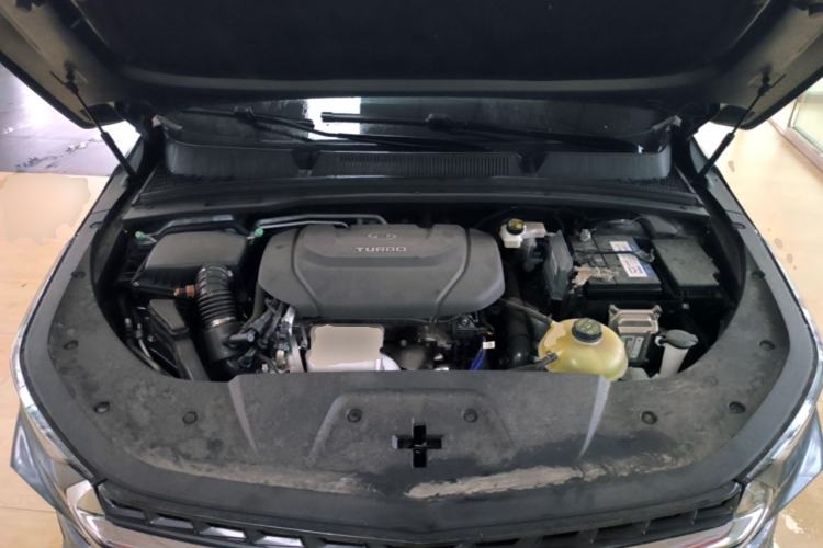 Used Wuling Victory 2020 1.5T CVT Flagship Edition Engine Bay