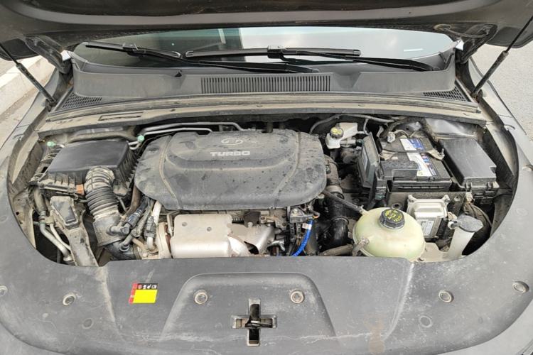 Used Wuling Victory 2020 1.5T CVT Flagship Edition Engine Bay