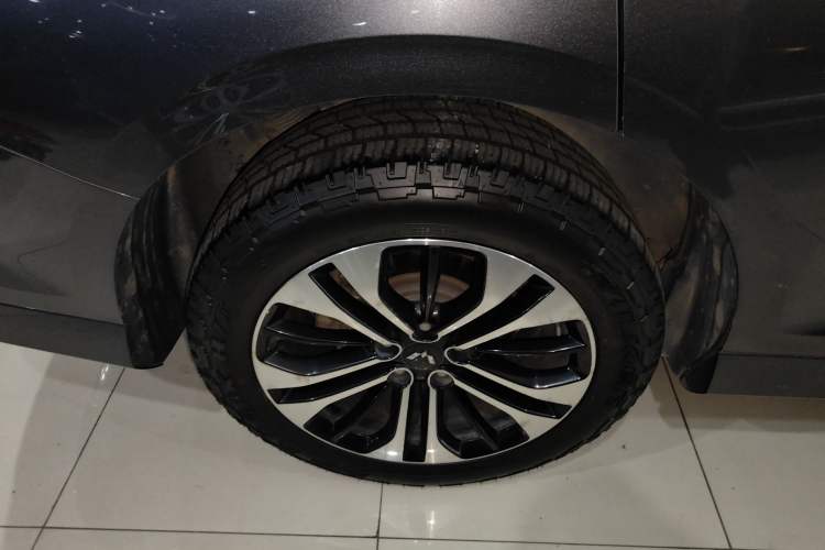 Used Wuling Victory 2020 1.5T CVT Flagship Edition Exterior 3