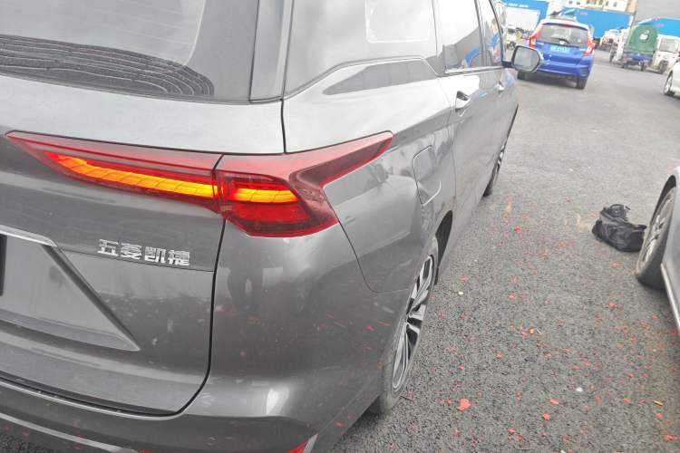 Used Wuling Victory 2020 1.5T CVT Flagship Edition Exterior 3