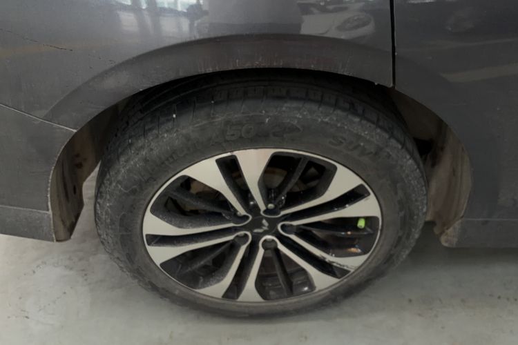 Used Wuling Victory 2020 1.5T CVT Flagship Edition Exterior 4