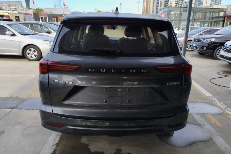 Used Wuling Victory 2020 1.5T CVT Flagship Edition Exterior 4