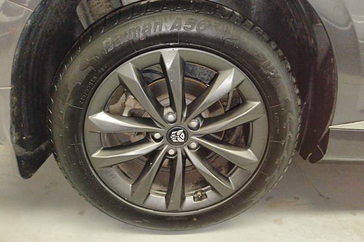 Used Wuling Victory 2020 1.5T CVT Elite Model Exterior 5