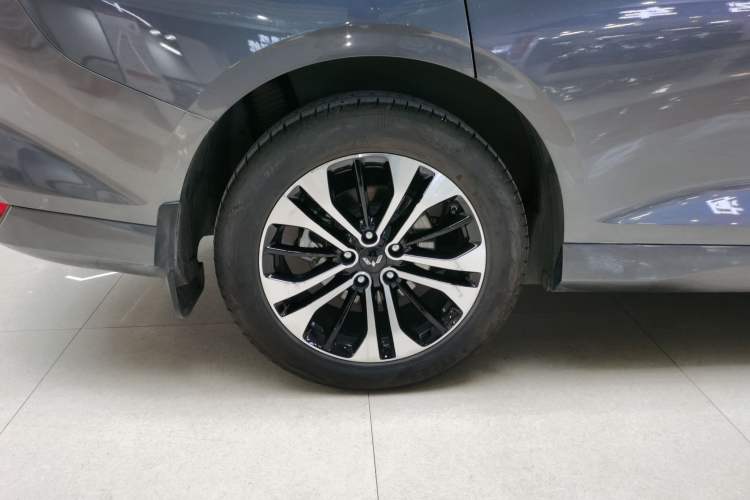 Used Wuling Victory 2020 1.5T CVT Flagship Edition Exterior 5