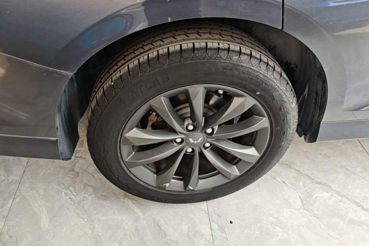 Used Wuling Victory 2020 1.5T CVT Luxury Model Exterior 5