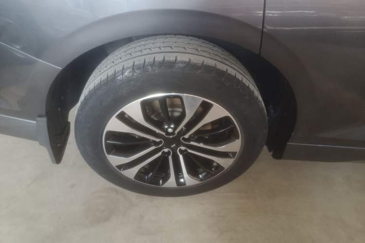 Used Wuling Victory 2020 1.5T CVT Flagship Edition Exterior 5