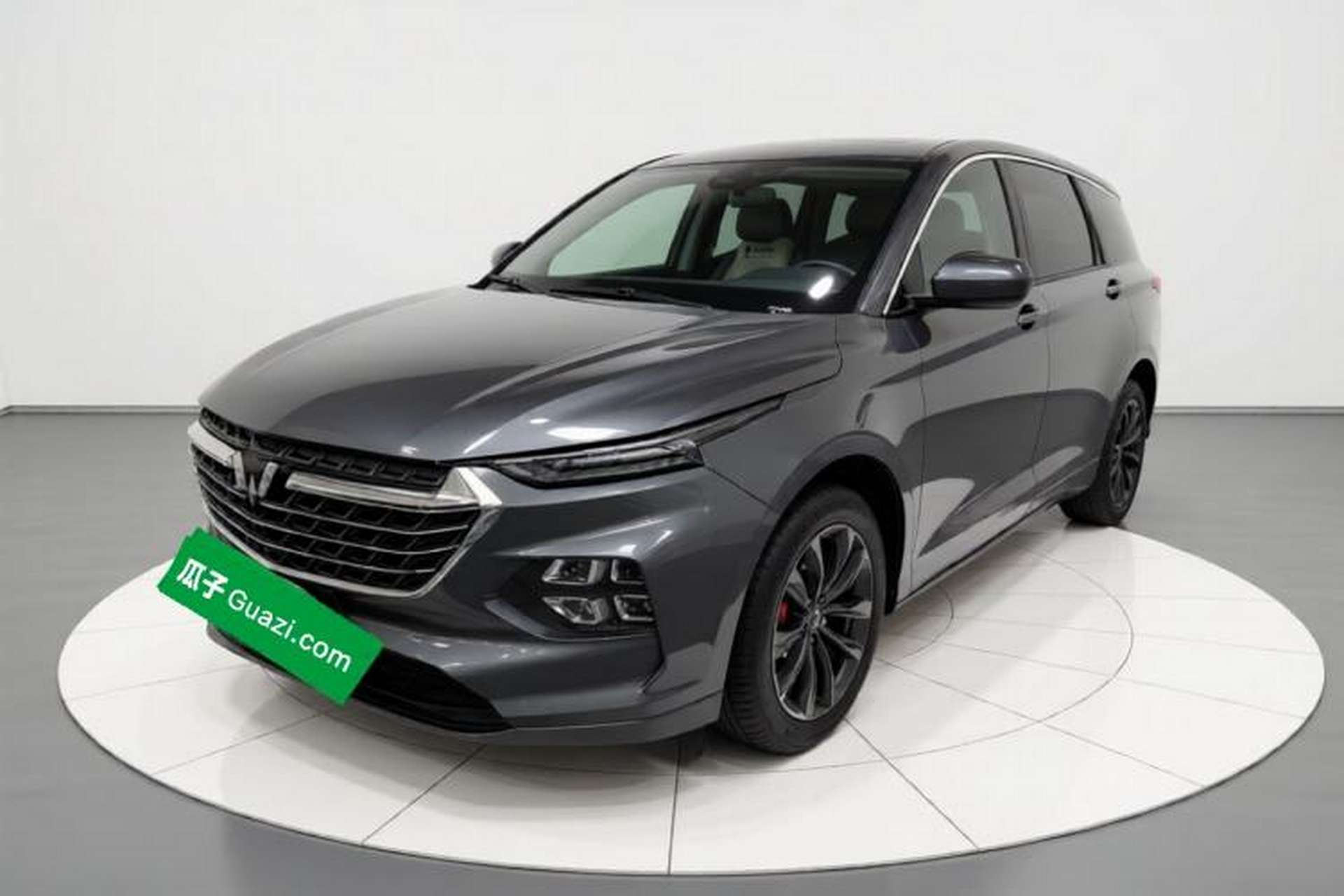 Used Wuling Victory 2020 1.5T CVT Luxury Model Front Left 45 Deg