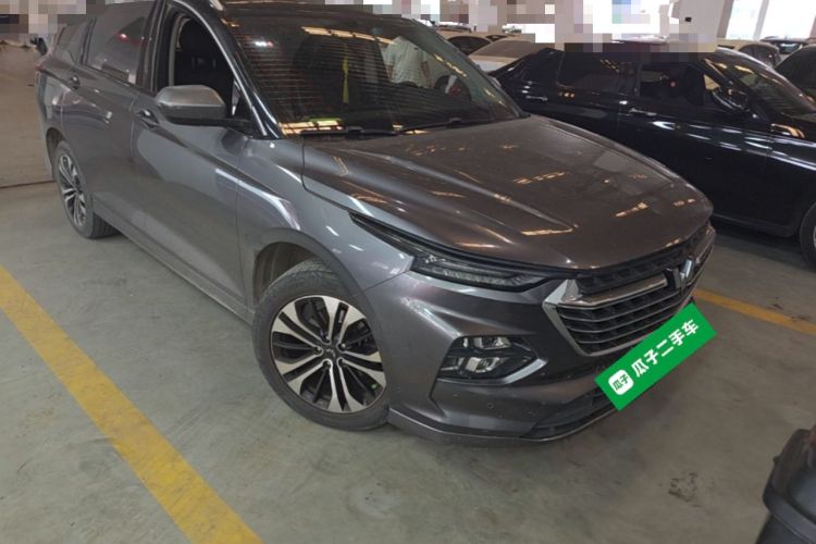 Used Wuling Victory 2020 1.5T CVT Flagship Edition Front Right 45 Deg
