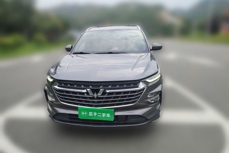 Used Wuling Victory 2020 1.5T CVT Flagship Edition Front Right 45 Deg