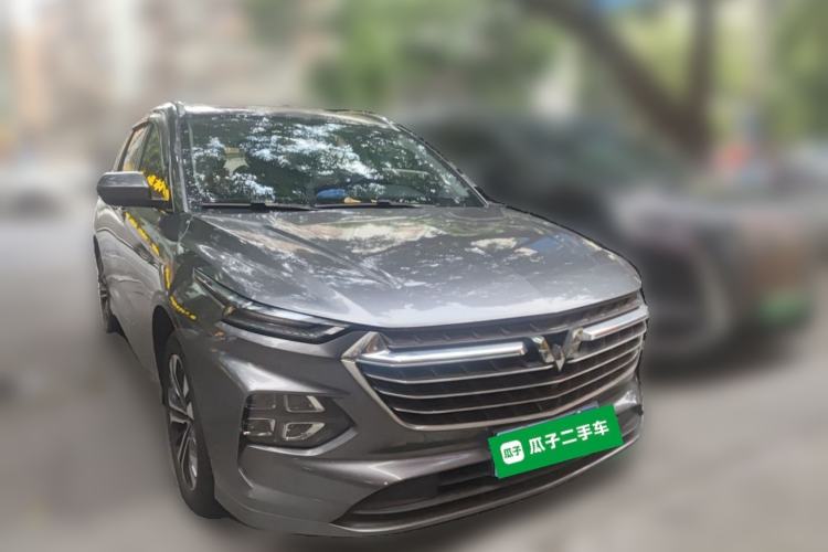 Used Wuling Victory 2020 1.5T CVT Flagship Edition Front Right 45 Deg
