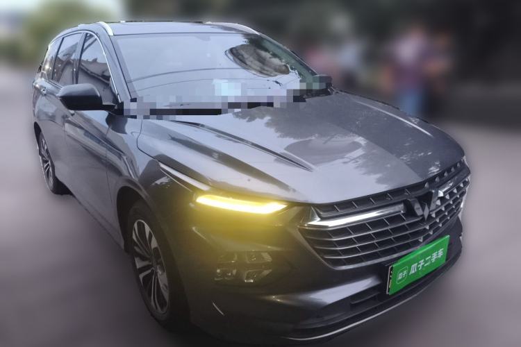 Used Wuling Victory 2020 1.5T CVT Flagship Edition Front Right 45 Deg