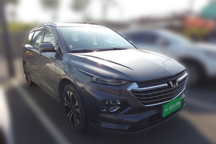 Used Wuling Victory 2020 1.5T CVT Flagship Edition Front Right 45 Deg