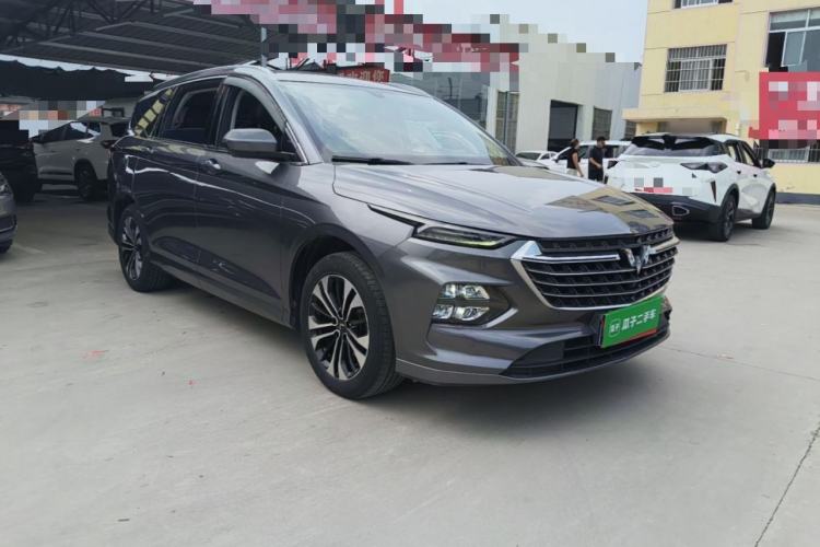 Used Wuling Victory 2020 1.5T CVT Flagship Edition Front Right 45 Deg