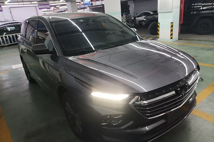Used Wuling Victory 2020 1.5T CVT Luxury Model Front Right 45 Deg