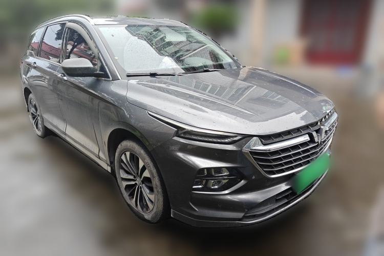 Used Wuling Victory 2020 1.5T CVT Flagship Edition Front Right 45 Deg