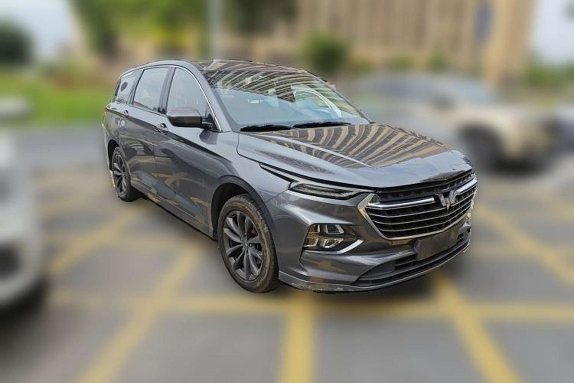 Used Wuling Victory 2020 1.5T CVT Luxury Model Front Right 45 Deg