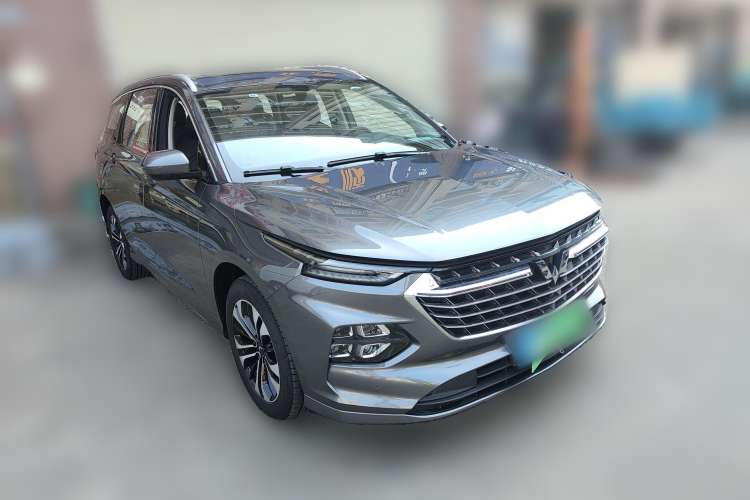 Used Wuling Victory 2020 1.5T CVT Flagship Edition Front Right 45 Deg