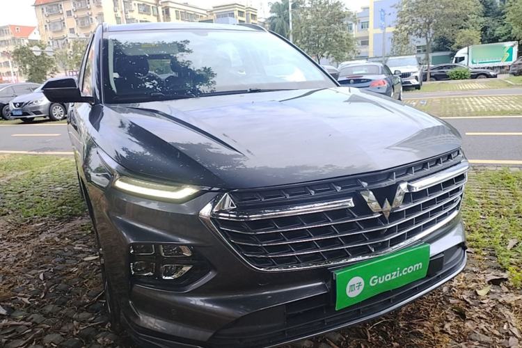 Used Wuling Victory 2020 1.5T CVT Flagship Edition Front Right 45 Deg