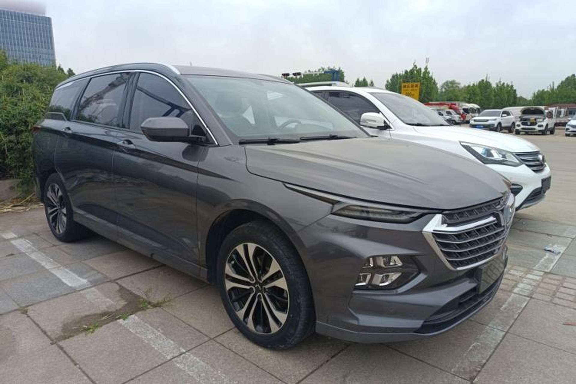 Used Wuling Victory 2020 1.5T CVT Flagship Edition Front Right 45 Deg