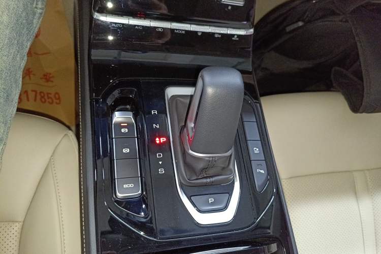 Used Wuling Victory 2020 1.5T CVT Flagship Edition Gear Lever
