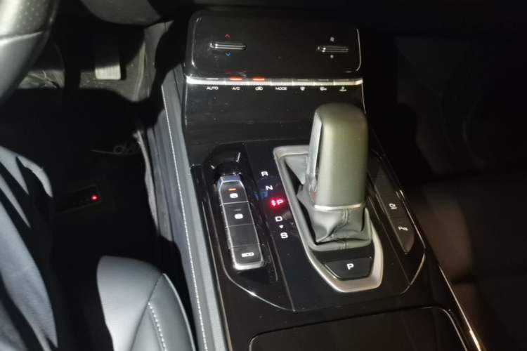 Used Wuling Victory 2020 1.5T CVT Flagship Edition Gear Lever