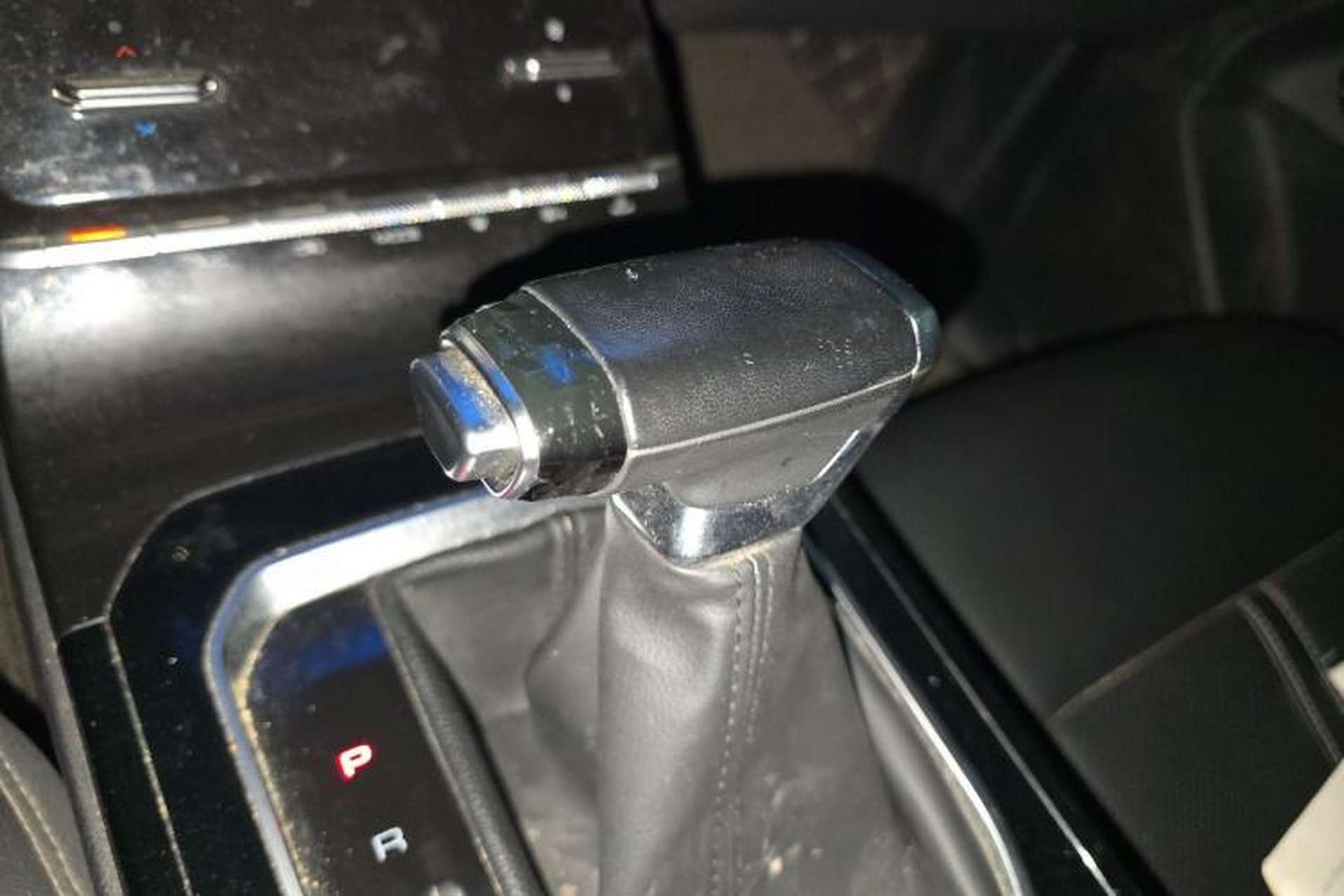 Used Wuling Victory 2020 1.5T CVT Luxury Model Gear Lever