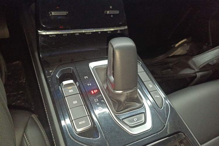 Used Wuling Victory 2020 1.5T CVT Flagship Edition Gear Lever