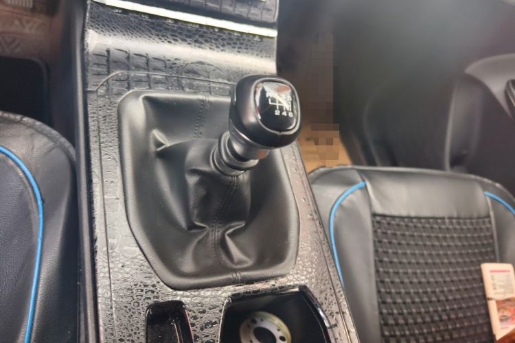 Used Wuling Victory 2020 1.5T Manual Elite Edition Gear Lever