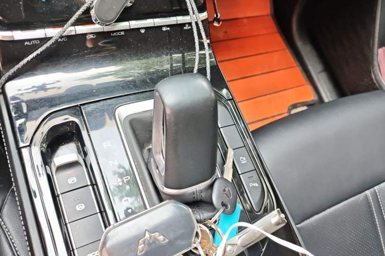 Used Wuling Victory 2020 1.5T CVT Flagship Edition Gear Lever