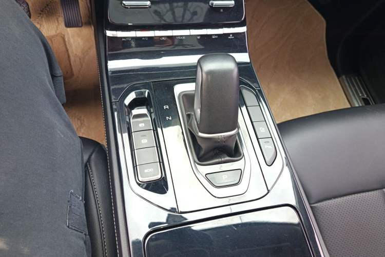 Used Wuling Victory 2020 1.5T CVT Flagship Edition Gear Lever