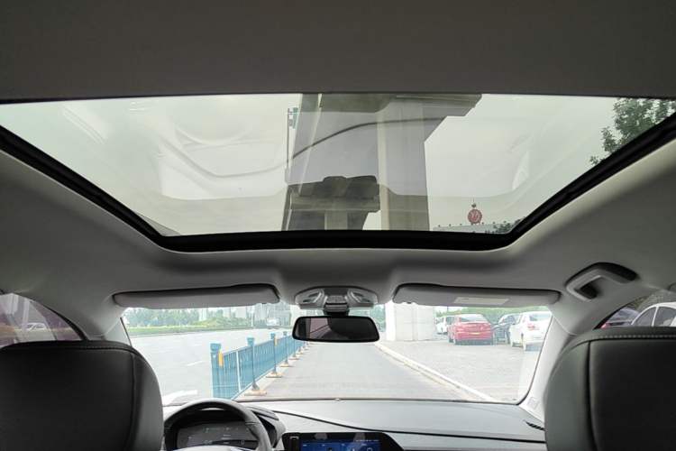 Used Wuling Victory 2020 1.5T CVT Flagship Edition Headliner