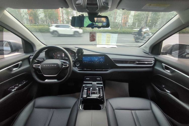 Used Wuling Victory 2020 1.5T CVT Flagship Edition Interior 11