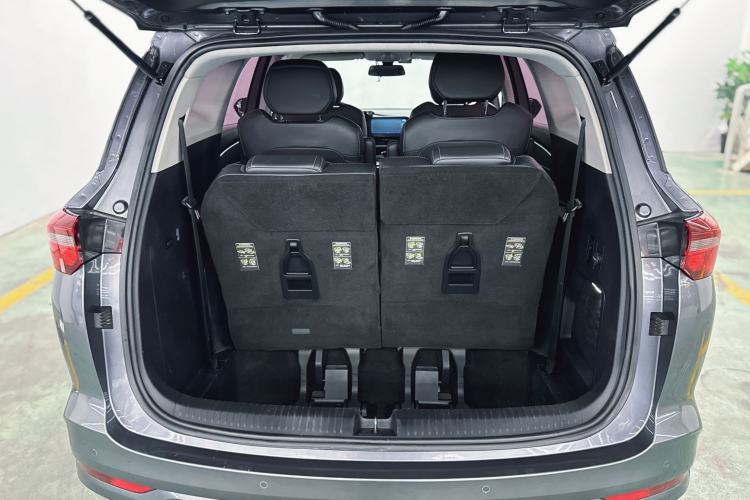 Used Wuling Victory 2020 1.5T CVT Luxury Model Interior 2