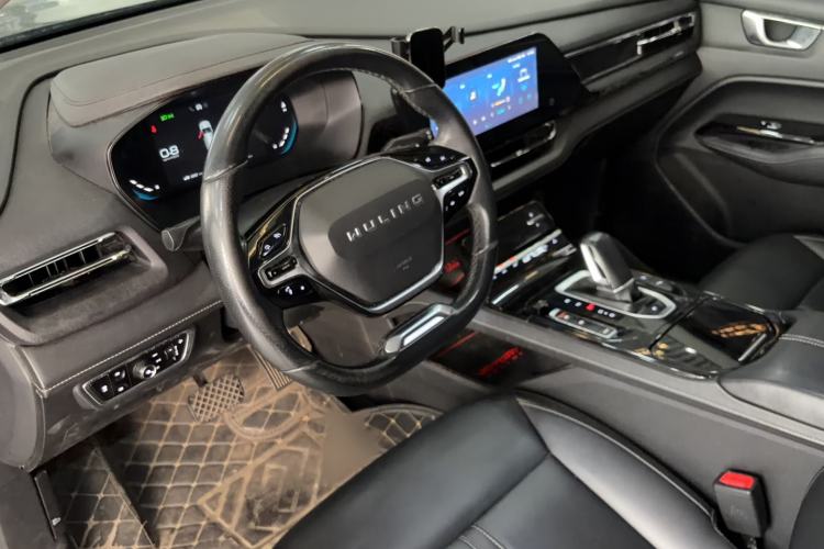 Used Wuling Victory 2020 1.5T CVT Flagship Edition Interior 3